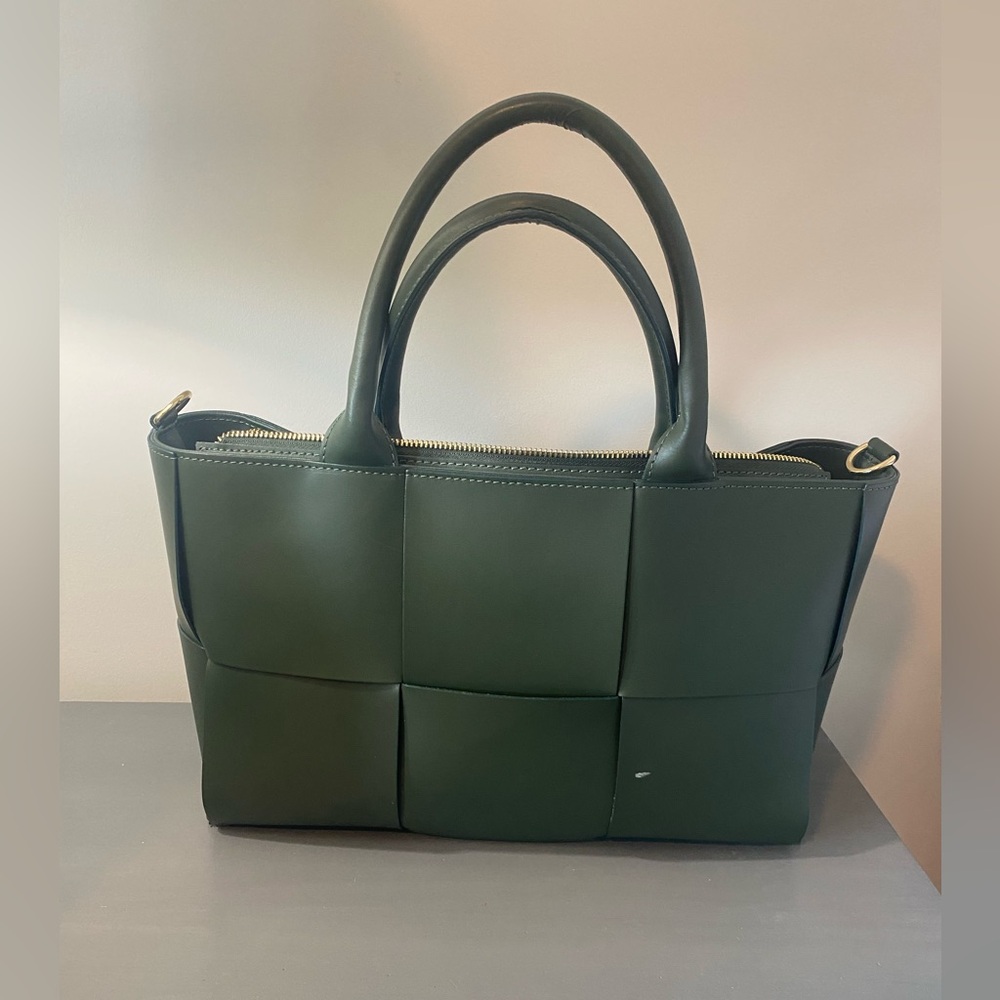 Valentina Fiore Green Woven Leather Purse - Picture 3 of 9